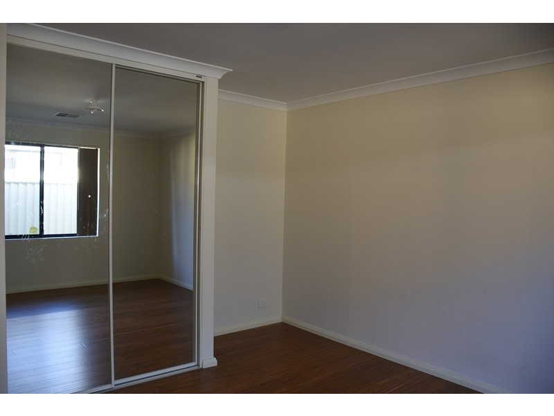 15 Hvar Street, Madeley WA 6065