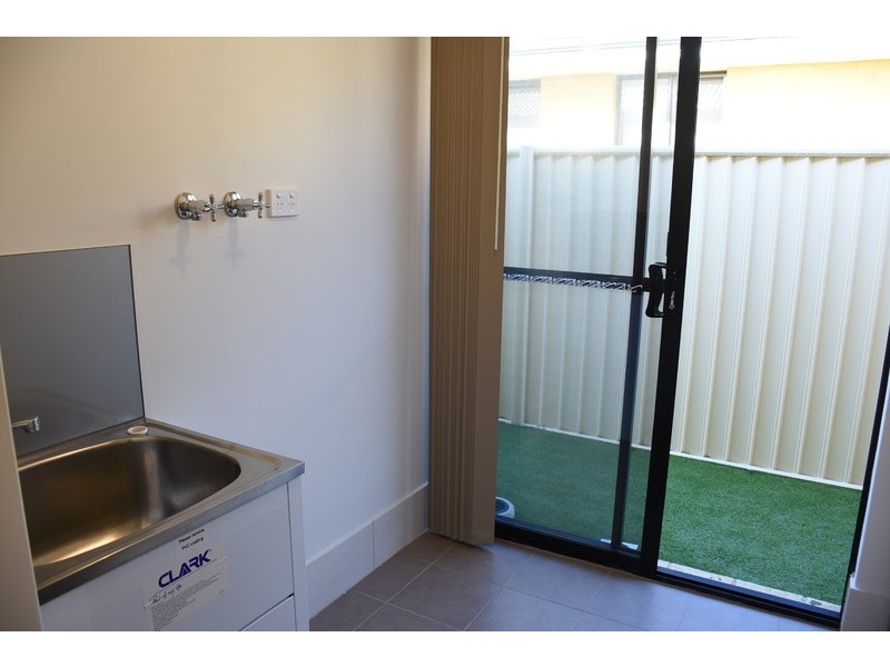 15 Hvar Street, Madeley WA 6065