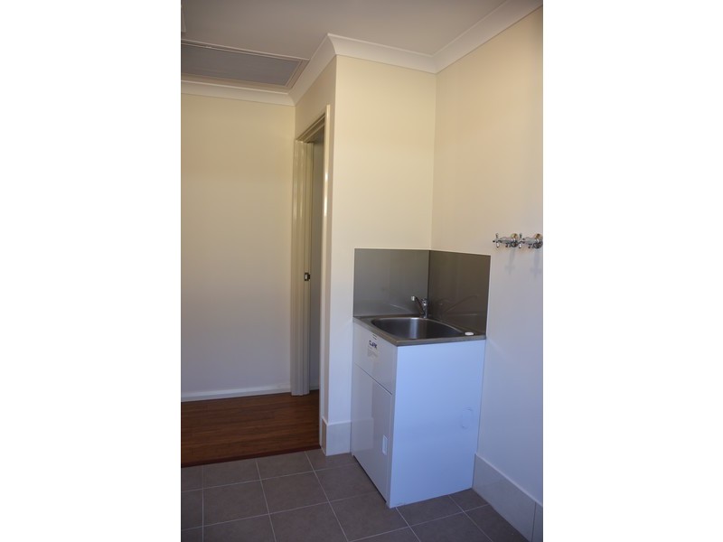 15 Hvar Street, Madeley WA 6065