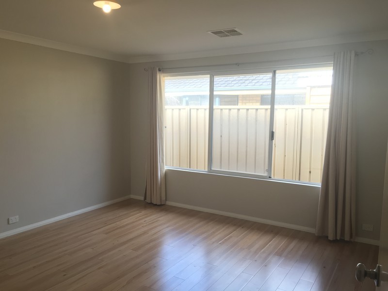 40 Ashdale Road, Darch WA 6065