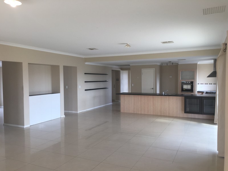 40 Ashdale Road, Darch WA 6065