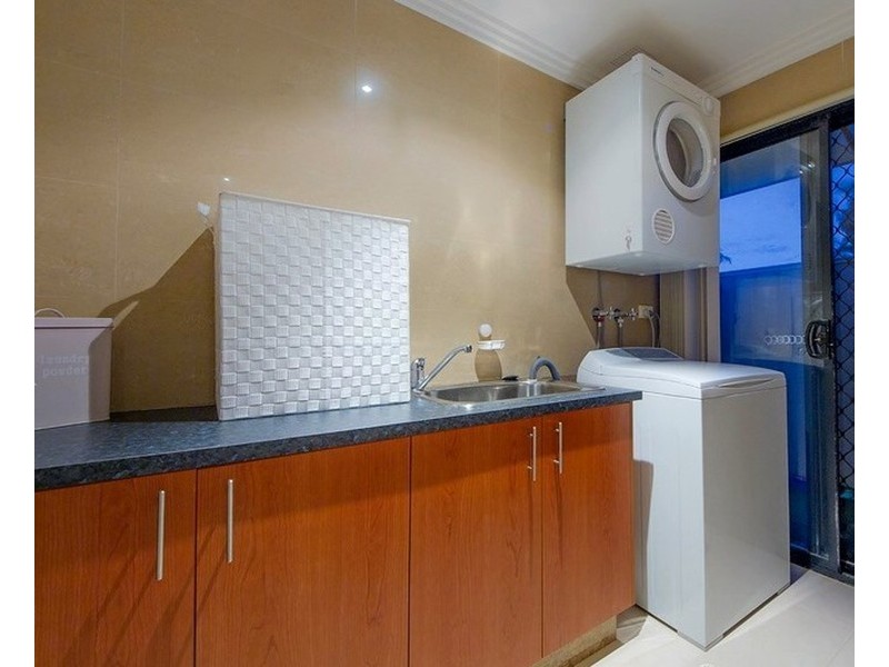 1 Waminda Way, Landsdale WA 6065