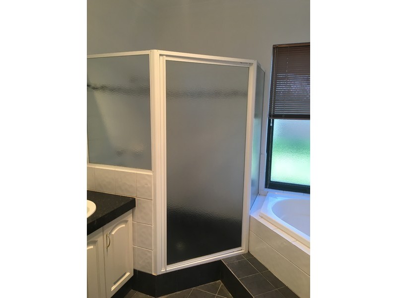 332 Kingsway, Landsdale WA 6065