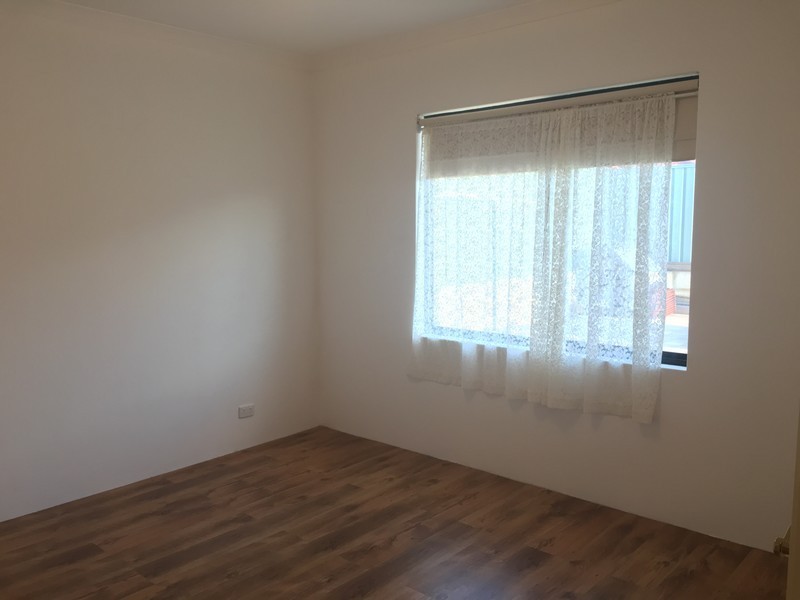 332 Kingsway, Landsdale WA 6065