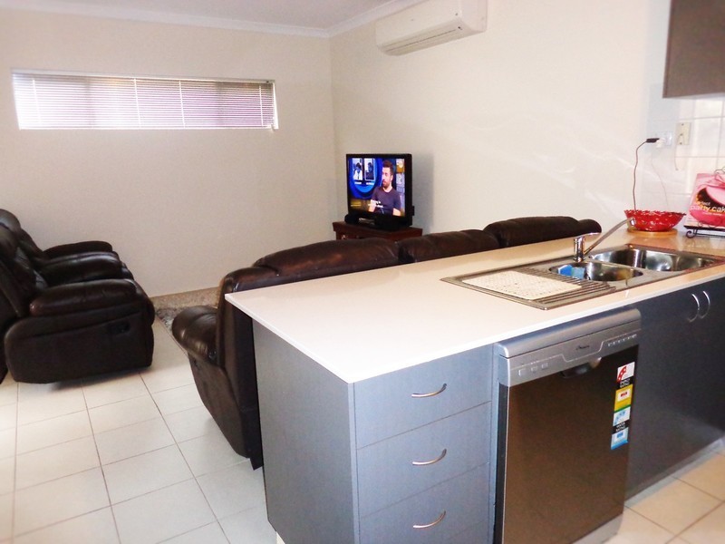 10 Skeit Rd., Darch WA 6065