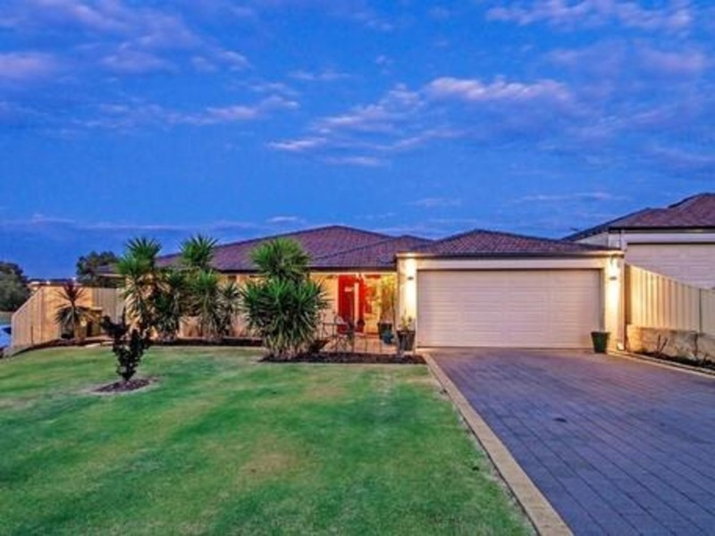 1 Waminda Way, Landsdale WA 6065