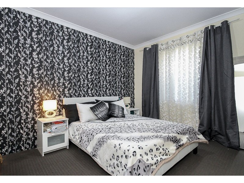 4 Varley Crest, Landsdale WA 6065