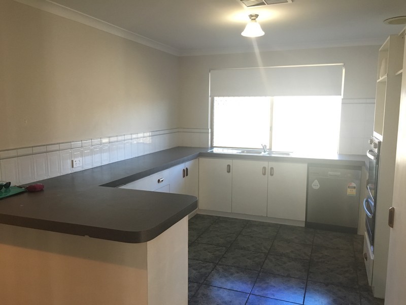 15 Gerosa Place, Alexander Heights WA 6064