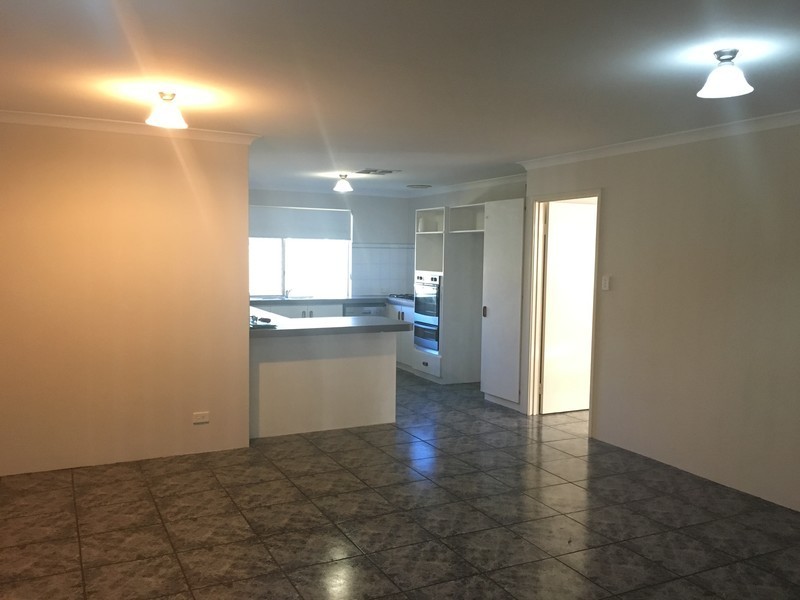 15 Gerosa Place, Alexander Heights WA 6064