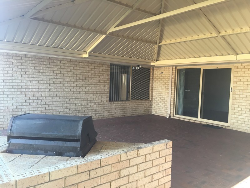 15 Gerosa Place, Alexander Heights WA 6064