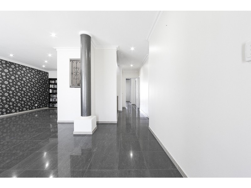 42 Dalecross Avenue, Madeley WA 6065