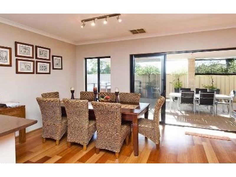 26 Sandringham Drive, Darch WA 6065