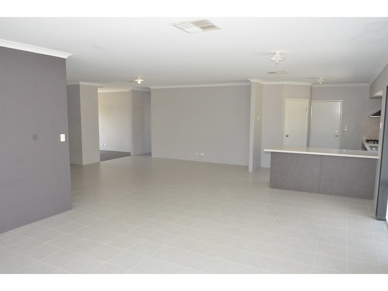 2 Bonnard Crescent, Ashby WA 6065