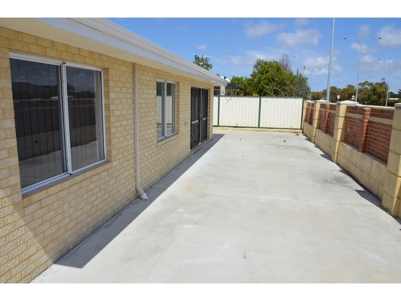 2 Bonnard Crescent, Ashby WA 6065