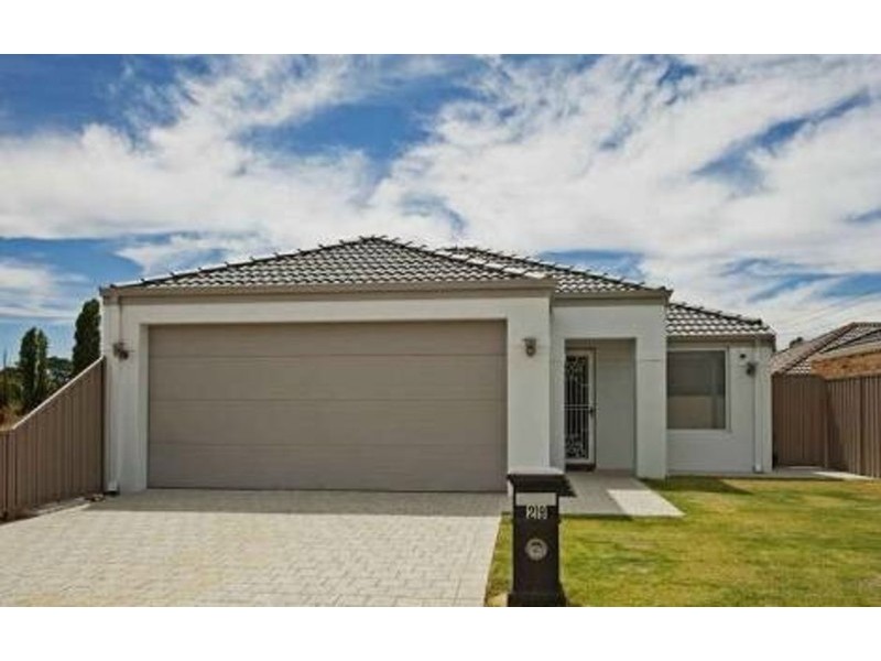 29 Cass Boulevard, Darch WA 6065