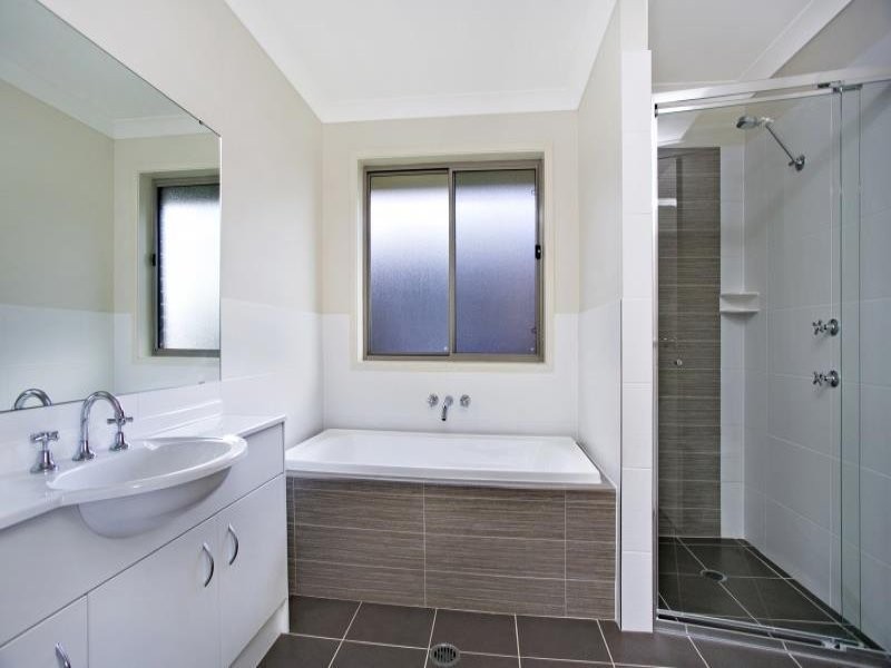 2 Grasshawk Drive, Thornton NSW 2322