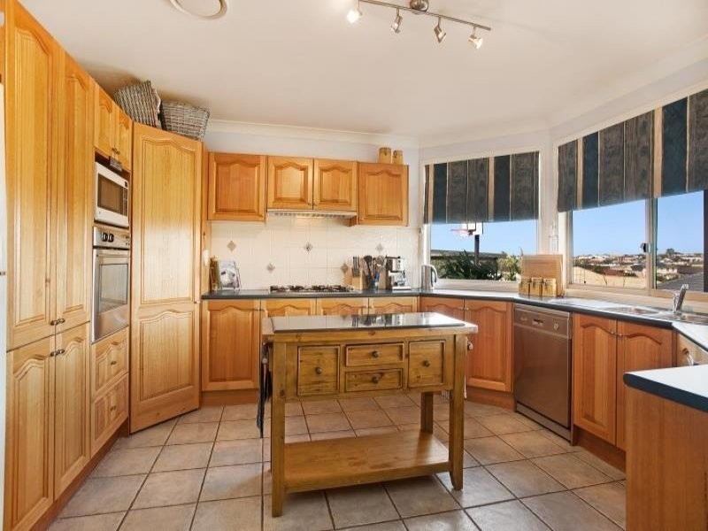 6 Yaldara Avenue, Thornton NSW 2322