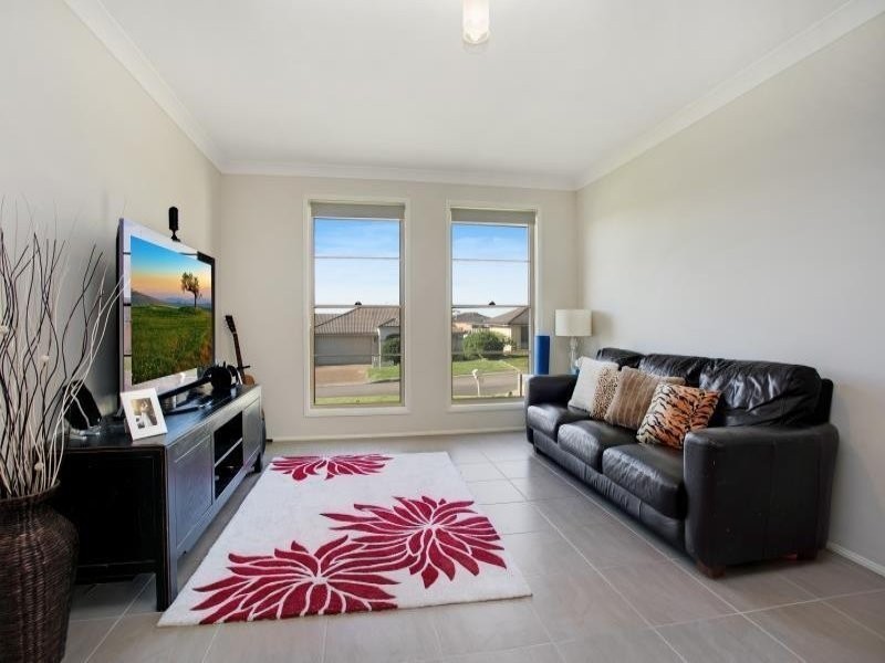 12 Laurina Avenue, Thornton NSW 2322