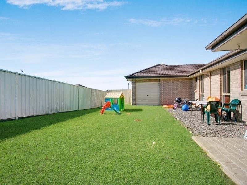 12 Laurina Avenue, Thornton NSW 2322