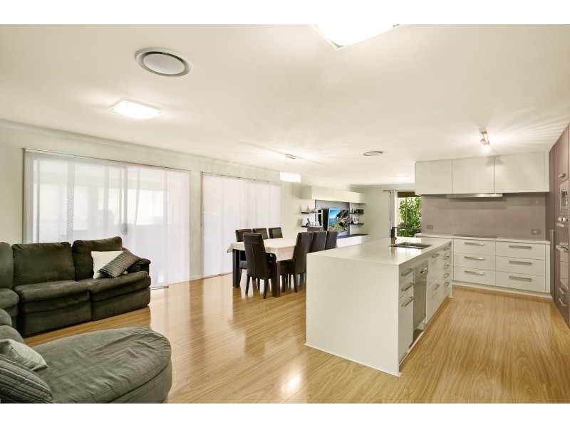 38 Woodlands Drive, Thornton NSW 2322