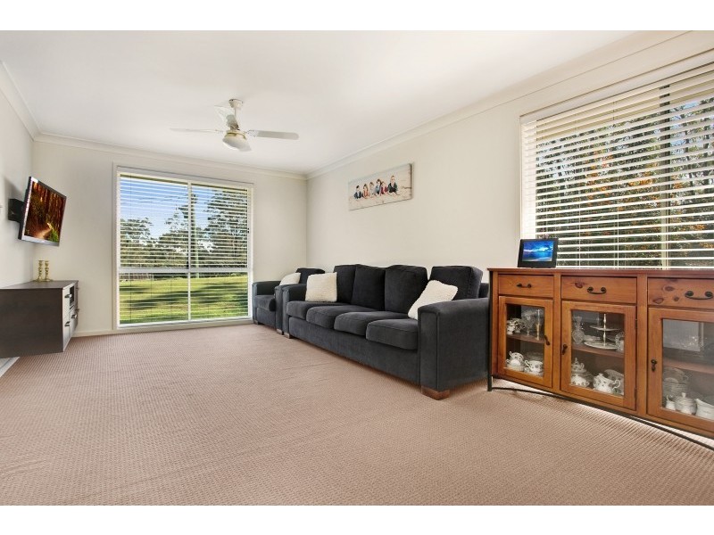38 Woodlands Drive, Thornton NSW 2322