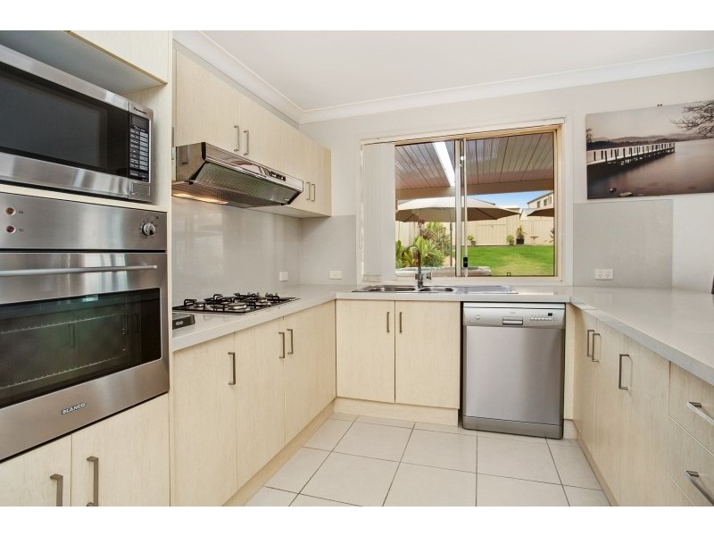 17 Rothbury Terrace, Thornton NSW 2322