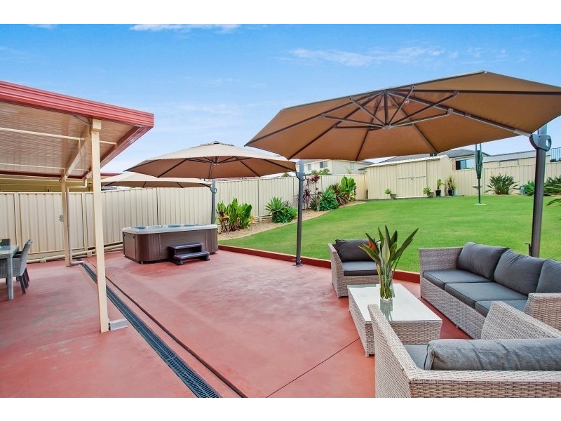 17 Rothbury Terrace, Thornton NSW 2322