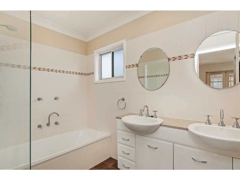 25 Weingartner Avenue, Tarro NSW 2322