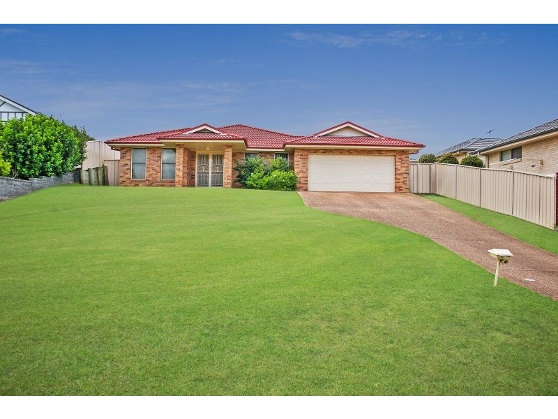 44 Canterbury Drive, Raworth NSW 2321