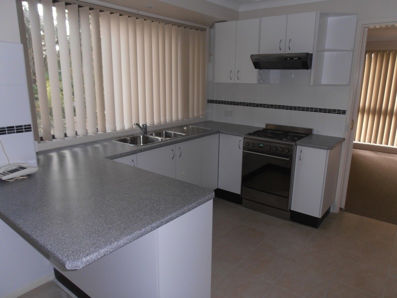 6 Barlow Close, Thornton NSW 2322