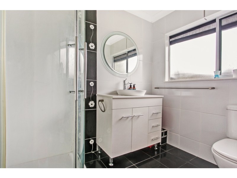 15 Young Close, Thornton NSW 2322