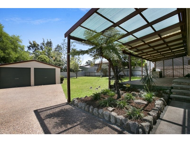 13 Houston Avenue, Tenambit NSW 2323