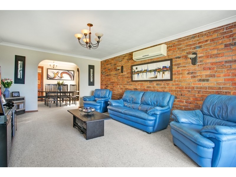 19 Barlow Close, Thornton NSW 2322