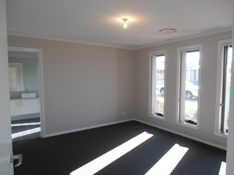 18 Oystercatcher Street, Aberglasslyn NSW 2320