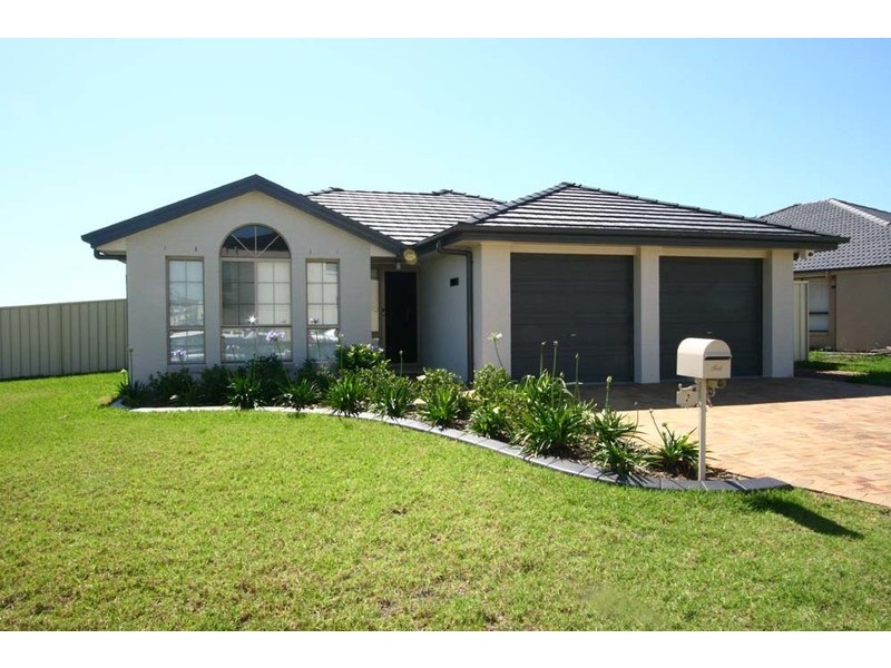 2 Sandalyn Avenue, Thornton NSW 2322