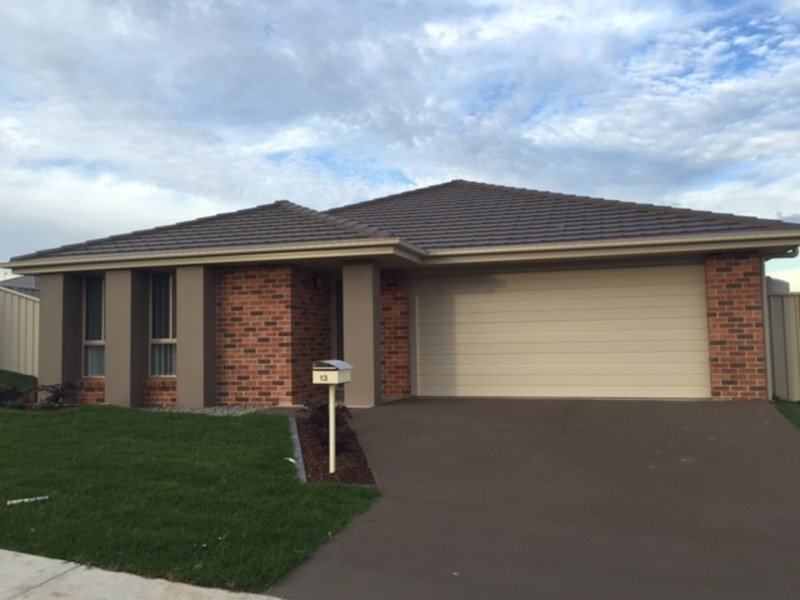 13 Harrow Street, Thornton NSW 2322