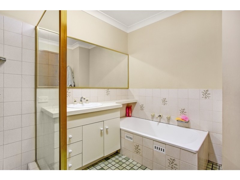 11 Adele Crescent, Ashtonfield NSW 2323