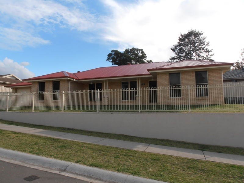 1 Bells Place, Tenambit NSW 2323