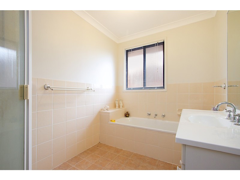 51 Taylor Avenue, Thornton NSW 2322