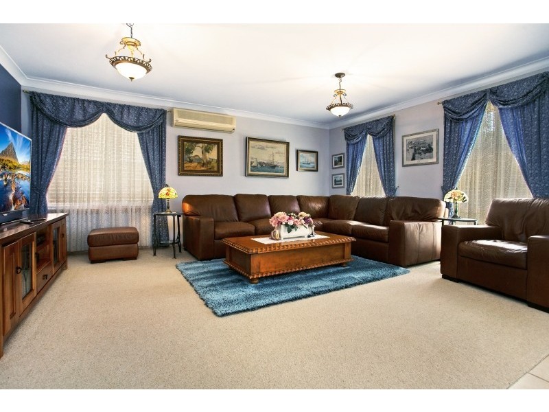 9 Candlebush Place, Thornton NSW 2322