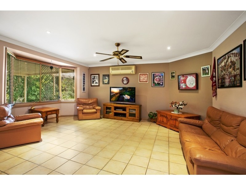 9 Candlebush Place, Thornton NSW 2322