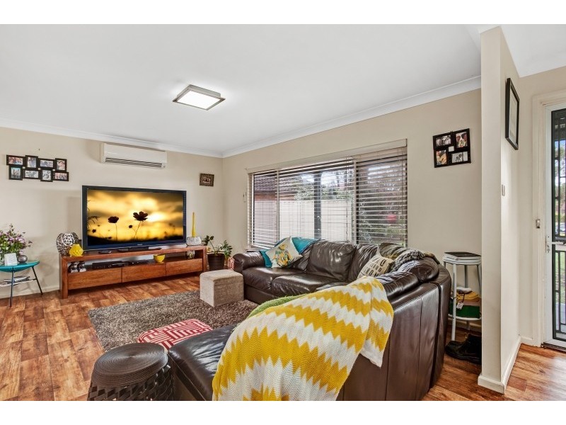 15 Young Close, Thornton NSW 2322