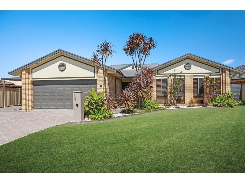 81 Somerset Drive, Thornton NSW 2322