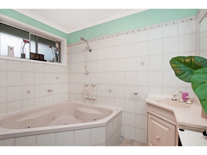 8 Meehan Close, Thornton NSW 2322