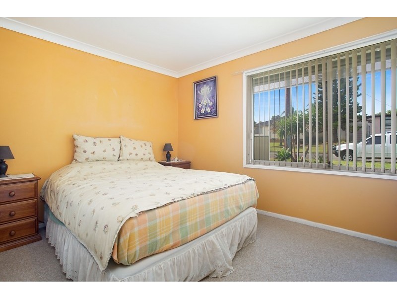 37 Redbill Drive, Woodberry NSW 2322
