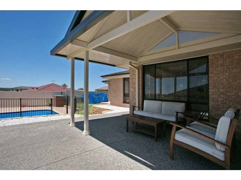 9 Acer Terrace, Thornton NSW 2322