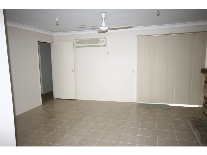 6 Barlow Close, Thornton NSW 2322