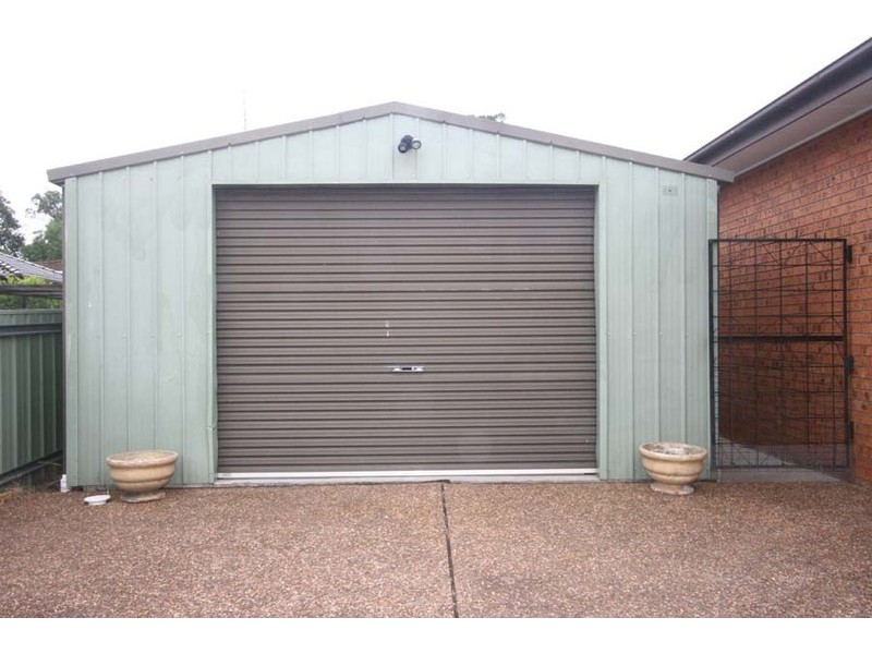 6 Barlow Close, Thornton NSW 2322