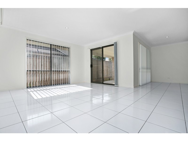 15 Grasshawk Drive, Chisholm NSW 2322