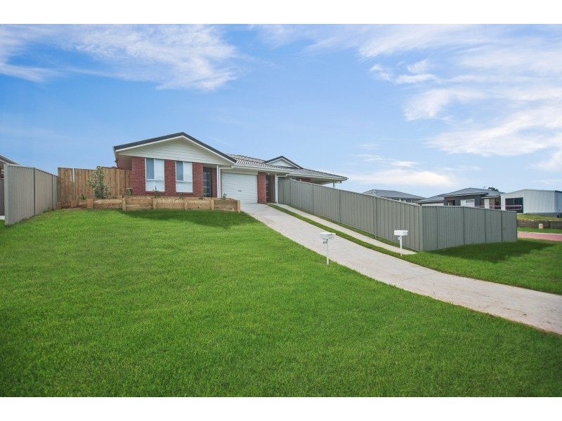 2/6 Hillgate Drive, Thornton NSW 2322